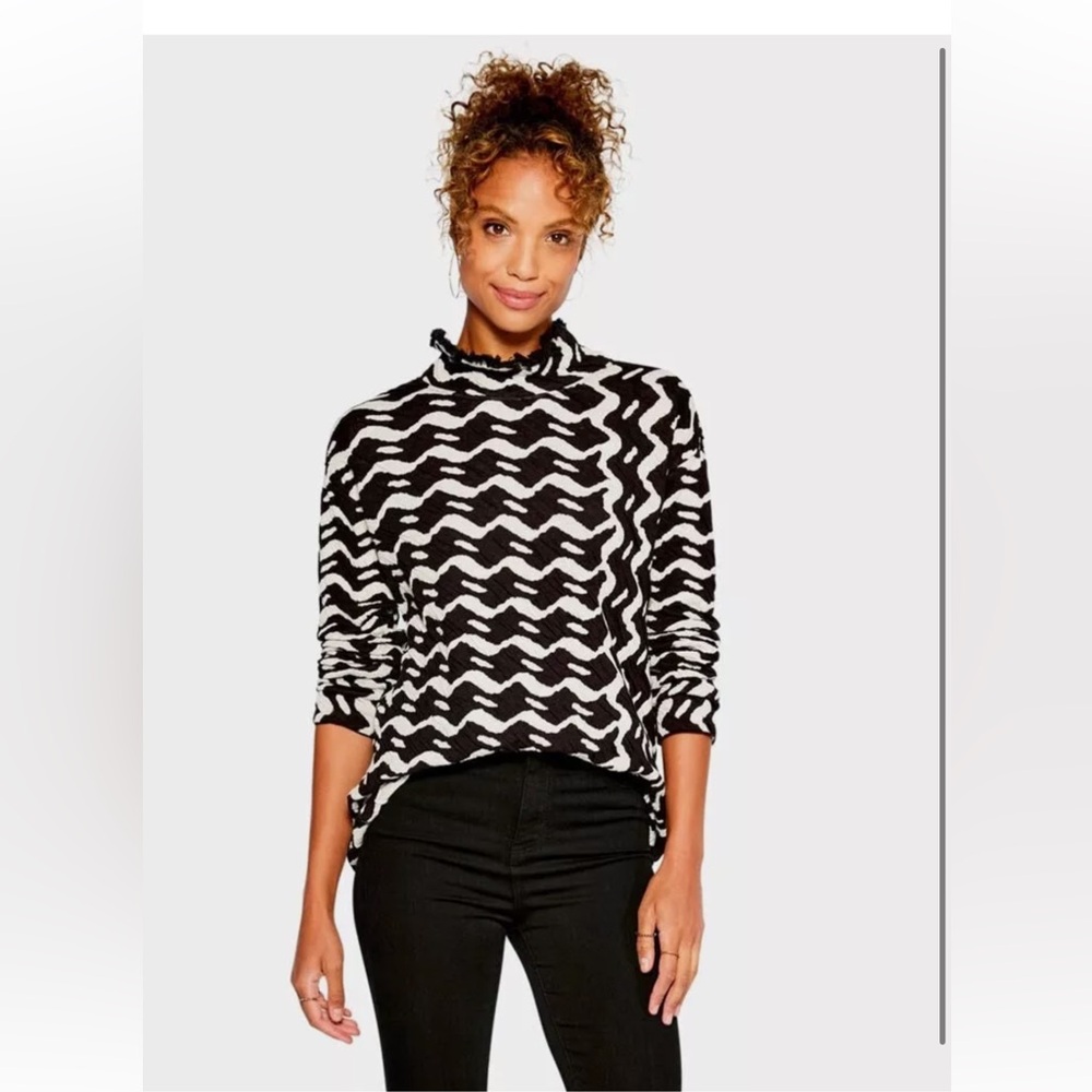 Nic+Zoe abstract black and white tunic